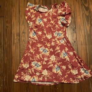 Very comfortable fit and flare dress! Very soft!